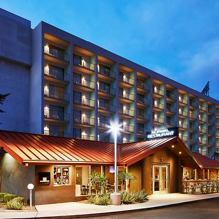 Graduate By Hilton Tempe Hotel Exterior foto